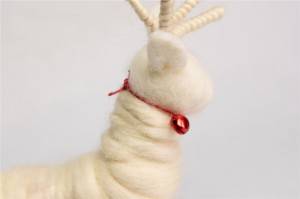 Classic white reindeer wool decor