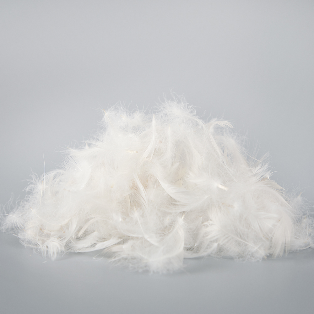 Washed White Duck Feather 2-4 cm