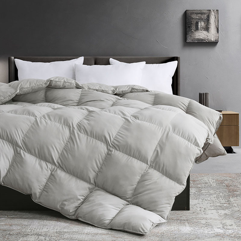 OEM Famous Thin Down Comforter Suppliers –  Goose Down Comforter All Season-Ultra Soft and Comfortable Duvet Insert with 100% Cotton Cover Grey – HANYUN