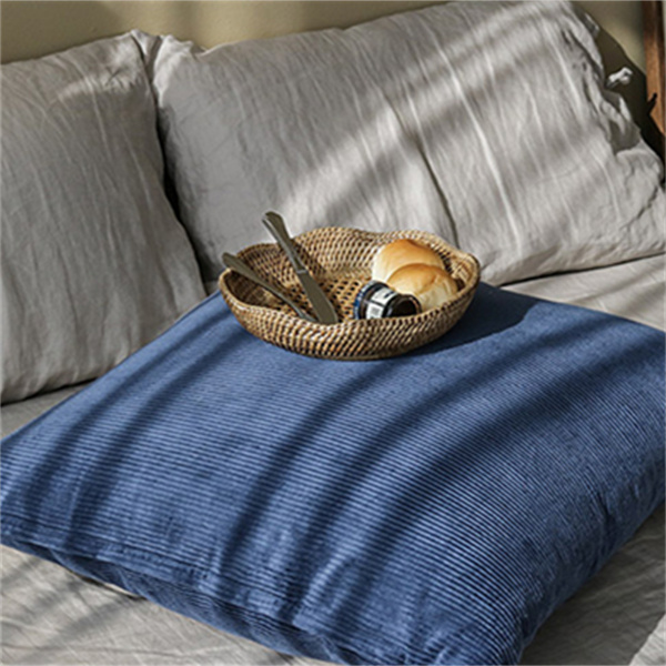 Down Alternative Bed and Couch Pillows, Luxury Soft and Cozy Indoor and Outdoor Decorative Pillows