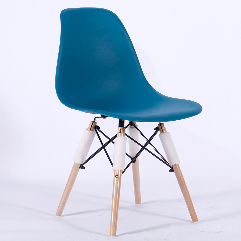 Charles Ray Eames Style DSW Side Chair Natural Legs