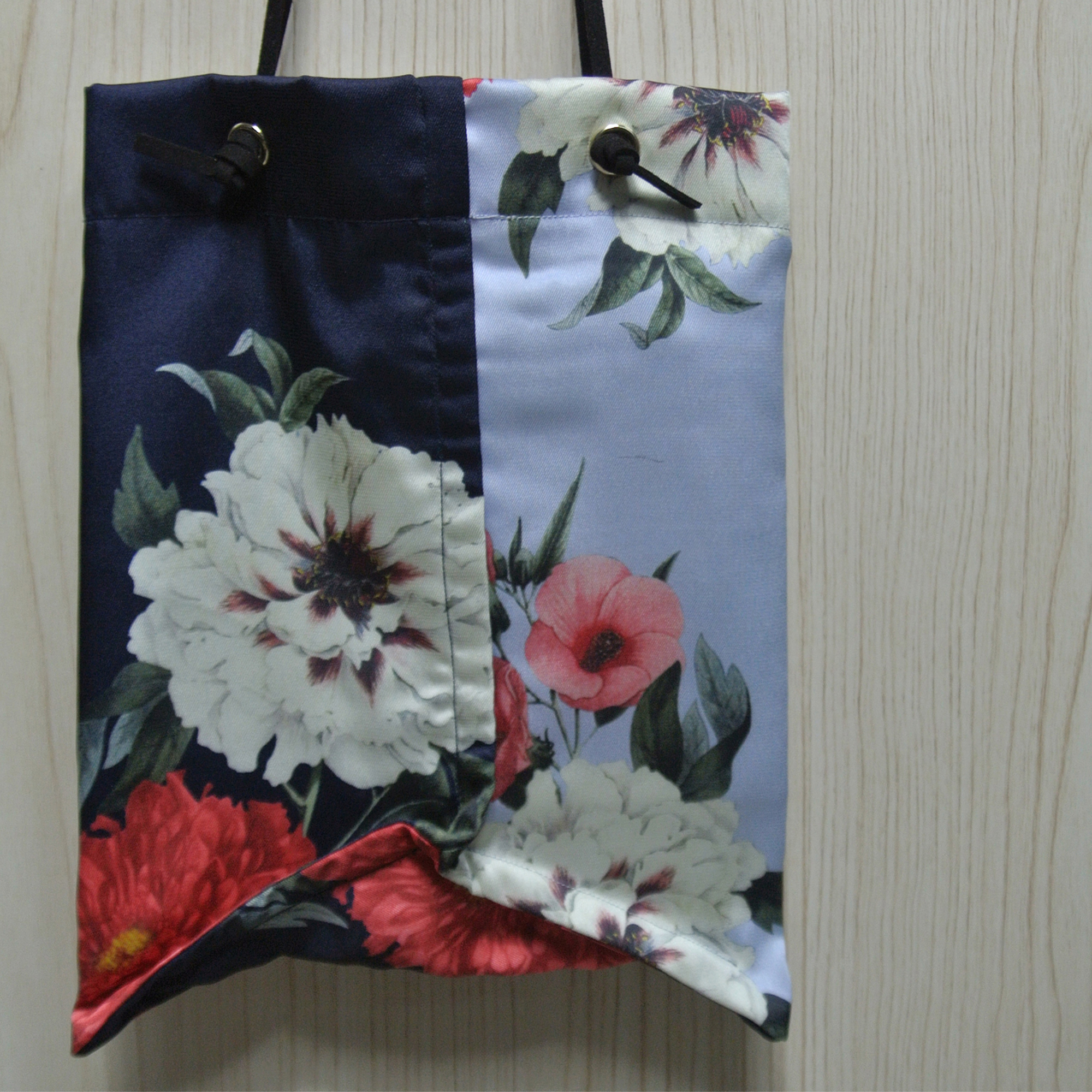 China wholesale Cloth Bag - Fashion bag lady bag with customized patterns based on small MOQ – Harmony