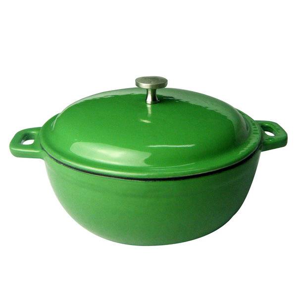 Cast iron reoona casserole hot pot with wooden base