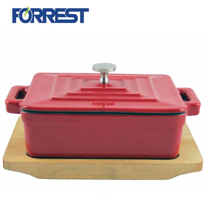 Best Price Porcelain Enameled Cast Ion Square Casserole Wooden BaseTary Cast Iron For Cookware