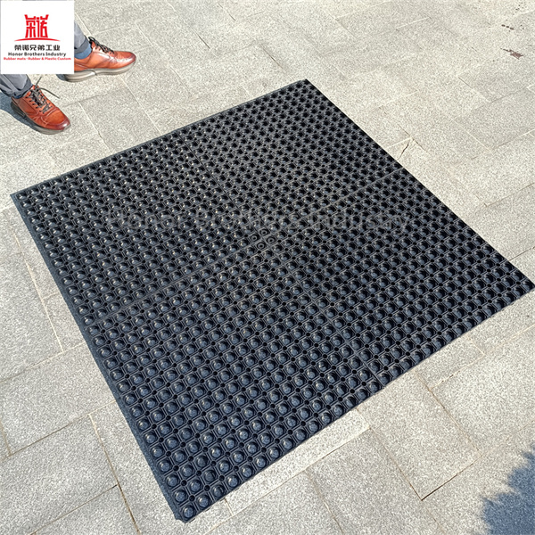 China Rubber Sheet Price Suppliers –  Porous rubber floor mat   deck mat    – Honor Brothers