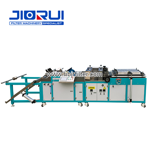 Oil filter pleating machine