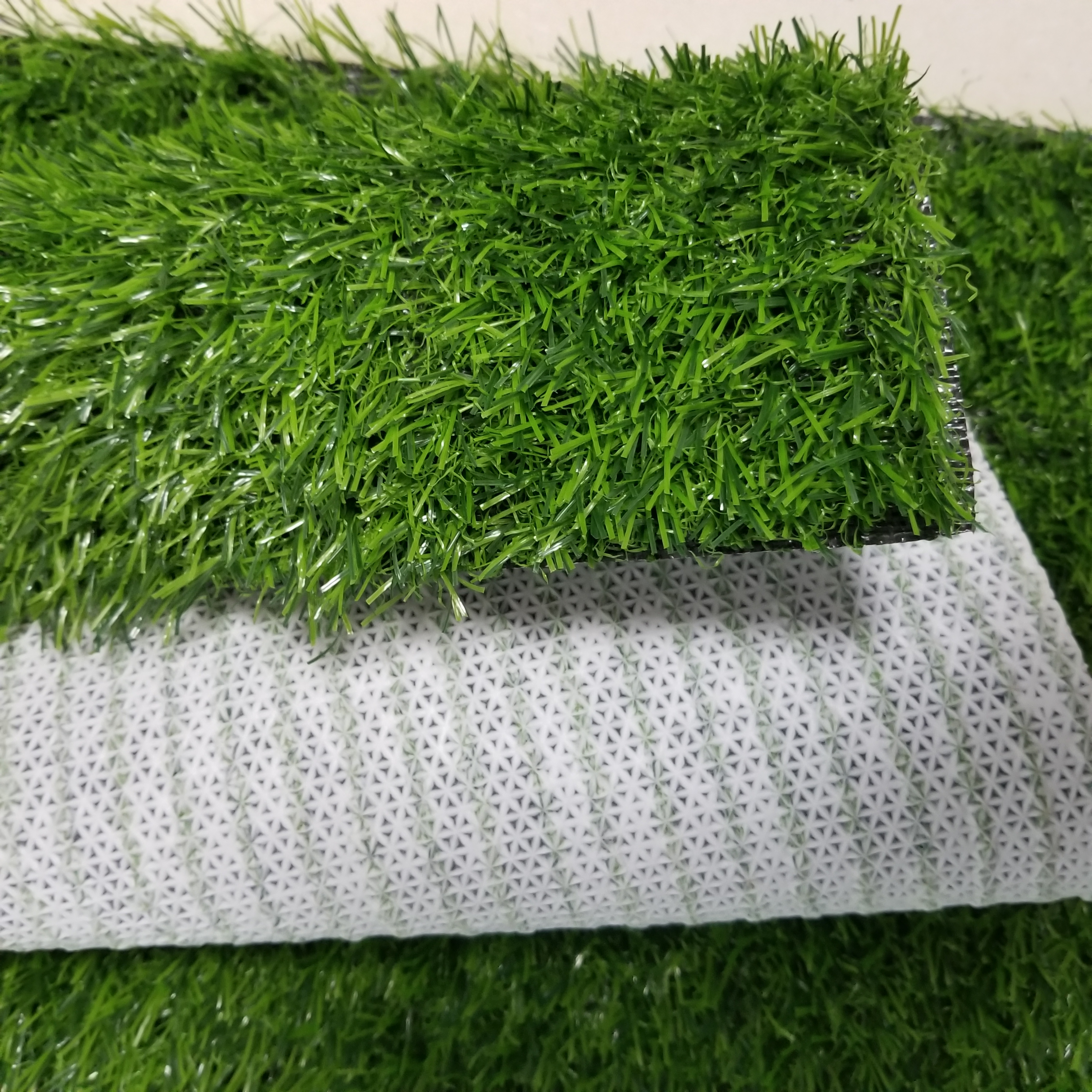 Commercial Home&Garden Lawn Customization Waterproof Colored High Density Turf Landscaping Artificial Grass Featured Image