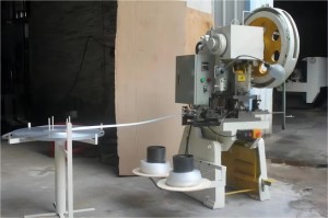 Full Automation and Low Consumption Clip Nail Making Machine
