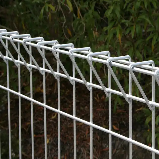 China Suppliers Galvanized Welded Wire Mesh Roll Top Fencing Panels Top Quality Brc Wire Mesh Fence For Malaysia