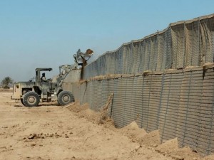 Силна охранителна отбрана Каменна клетка Бариера Крепост Пясъчна стена