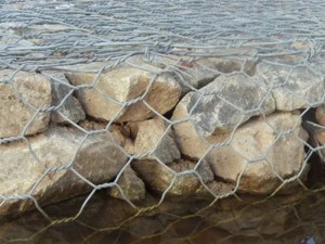 Galvanized Wire Woven Gabion Mesh for River Reinforcement