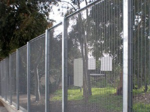 356 358 Anti-Theft Welded Steel Wire Mesh Fence with High Safety Performance