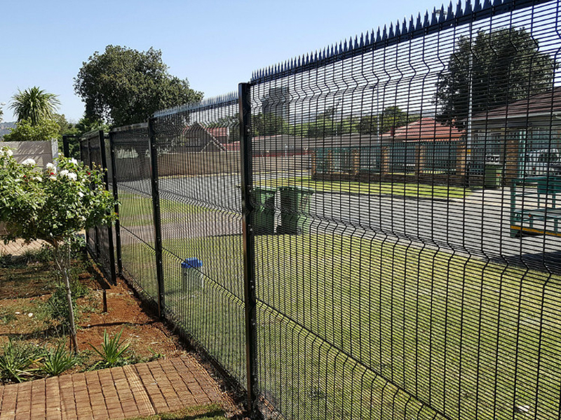 356 358 Anti-Theft Welded Steel Wire Mesh Fence with High Safety Performance Featured Image