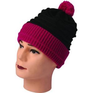 899-1: adult knitted hat with ball