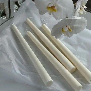 Green and Environmentally Friendly Soy Wax Candles