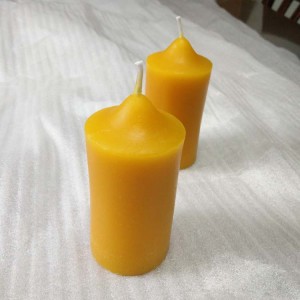 4 inch high 100% natural beeswax candle