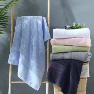 China High Quality Combed Cotton Plain Weave Terry  Bath Towel with satin border and embroidery