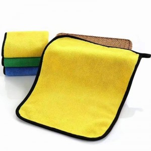 Microfiber cleaning towel for car