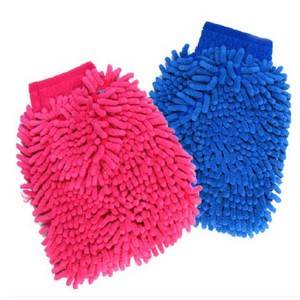 Microfiber chenille cleaning glove in solid color