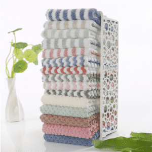 Microfiber dish cloth with strong water absorption