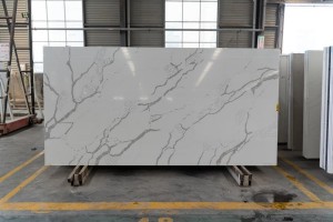 Quartz White Surface with Gold Thin Lines China Factory Artificial Stone 6204