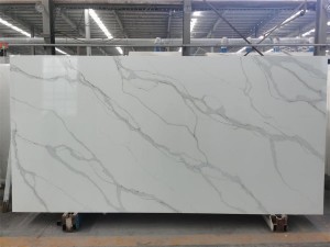 China Factory Wholesale White Calacatta Artificial Marble, Gold Veins Engineered Quartz Stone 6074