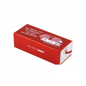 Röd låda presentförpackning med bandsolglasögonförpackning