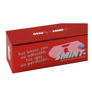 Червена подаръчна кутия с панделка Опаковка за слънчеви очила