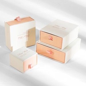 Prilagođene male luksuzne krute kartonske naušnice s privjeskom za poklon kutiju