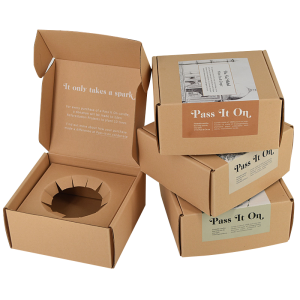 UV spausdinimas balta spalva 3 sluoksnių gofruotojo kartono dėžutės perdirbtos rudos spalvos pašto siuntos