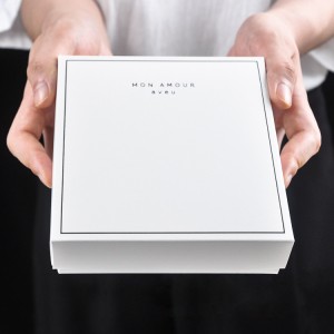 Impressió de logotip d'embalatge de correu blanc Bossa de caixa de regal per a xocolata