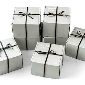 Προσαρμοσμένο κουτί σε πακέτο με λευκό κυματοειδές χαρτόνι Κουτί συσκευασίας γλυκού επιδόρπιο