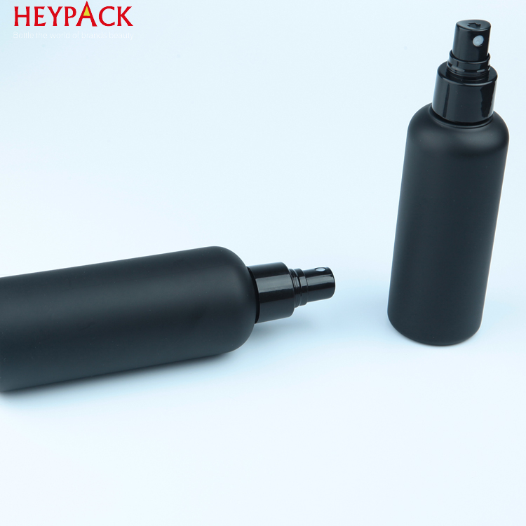 Black plastic bottles 100ml mist sprayer for face/body mousturizing Featured Image