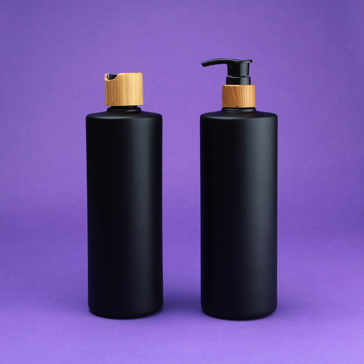 eco-friendly matte white & matte black cylinder pet shampoo bottle with bamboo pump sprayer