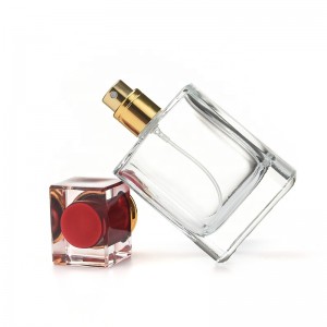 Wholesale Empty Luxury 30ml 50ml 100ml Perfume Bottle with spray pump