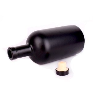 Custom logo cork top 500ml 750 ml glass liquor vodka matte black bottle