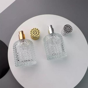 Wholesale 30ml new design portable glass spray pump perfume bottle for cosmetic