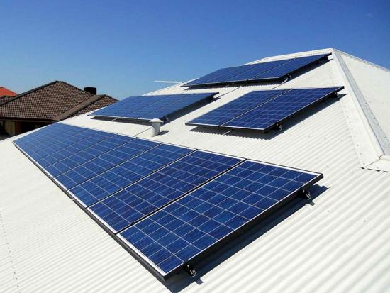 Solar-Montagesystem für Blechdächer