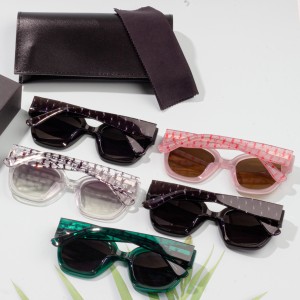 Fashionable luxury ladies sunglasses
