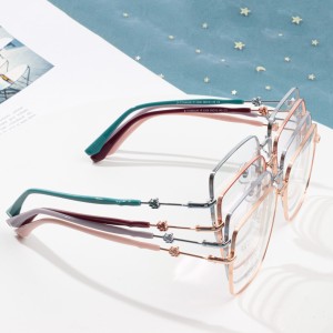cartoon titanium frame girls glasses