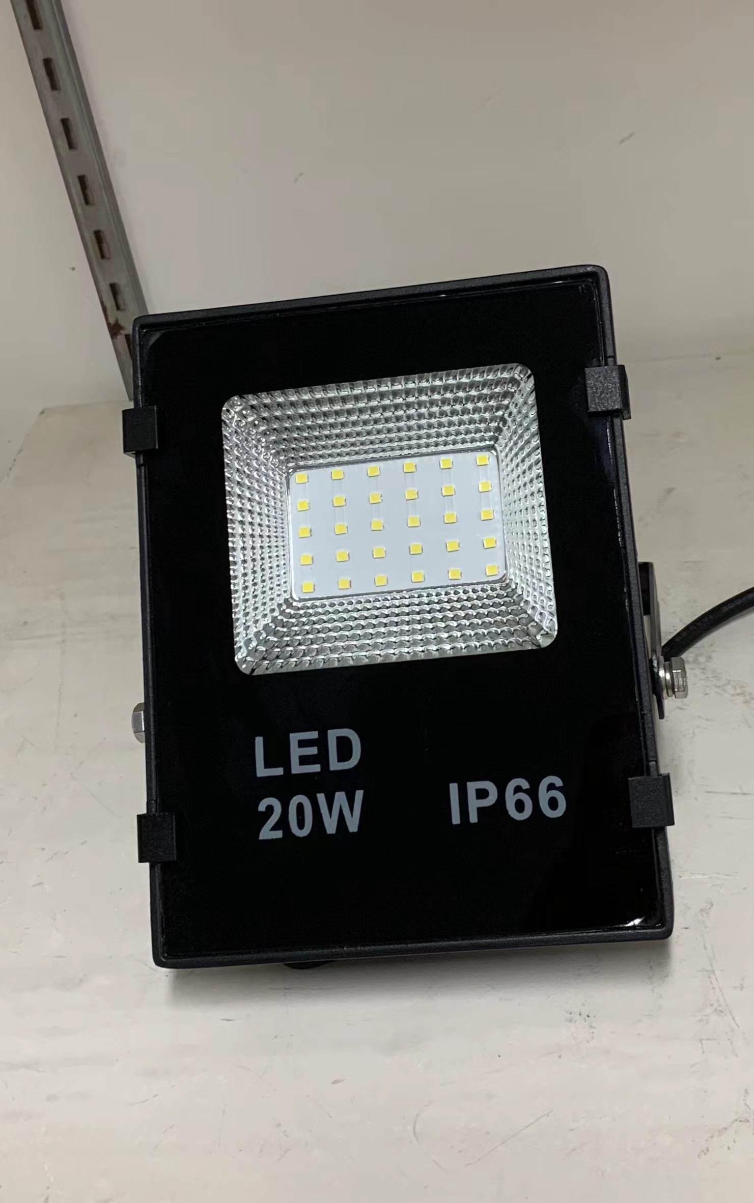10-80W brightest outdoor flood lights Featured Image
