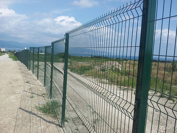 Wholesale China Galvanized Mesh Fence Quotes Pricelist –  V Beam Folds Welded Mesh Fence  – Chongguan detail pictures