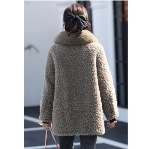 22F039 Factory Wholesale Korean Hand-stitched Wide Lapel Fox Fur Collar 100% Virgin Wool Outwear Lambskin Fur Coats