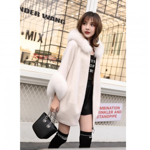 22F046 Fashion Lambskin Overcoat Merino Wool Single-breasted Button Fastening Fur Trim Hooded Cloth Long Coat for Ladies
