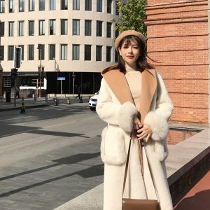 22F036 Luxurious Wholesale Korean Sheep Shearing over Coat Drop Shoulder Loose Fluffy Dressy Sheepskin Real Fur Wool Coat
