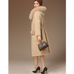22F047 Designer Clothing Real Fox Fur Collar Cloth Lambskin Plush Outerwear  100% Virgin Wool Women Coat