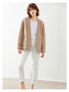 22R010 Tiktok Fashion Outwear Wool Plush Jacket Winter Coats for Ladies Women Real Sheepskin Coat
