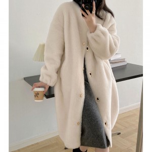 Good Wool Hunting Parka Manufacturer –  22RL001 Warm Women Cloths Winter Loose Fit Sheepskin Long Trench Overcoat  – MeWell