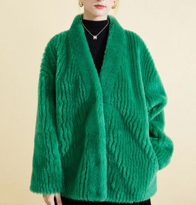 22J006 Women Composite Sheepskin Fur Wool Fur Coat