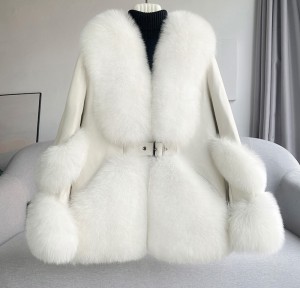 228FC020 Women Warm Fox Fur Sleeve Coat Blue Fox Natural Color Real Fox Fur Coats Leather Coat